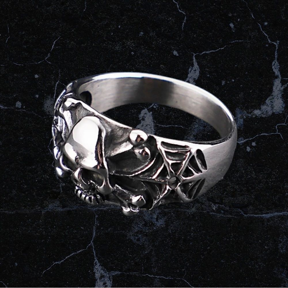 MENS GOTHIC SKULL RING